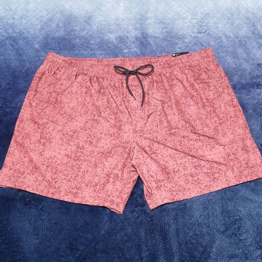 Men's Xersion Swim Shorts Size XXL-Very nice! Retail $40.00.